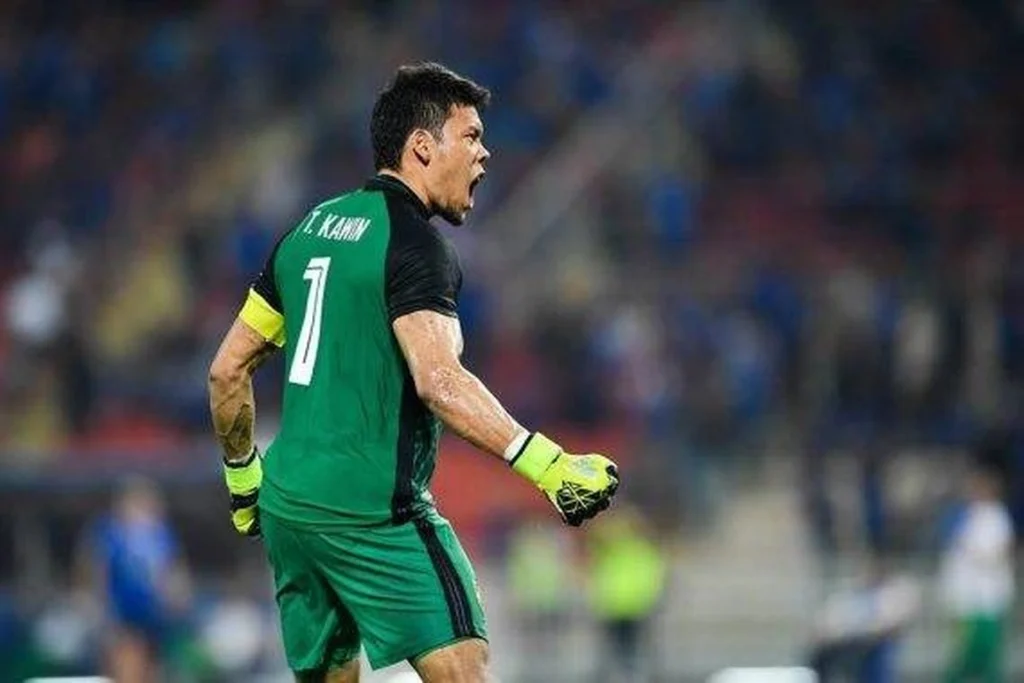 OK9 - Thái Lan đón viện binh, sẵn sàng thư hùng cùng ĐT Việt Nam tại AFF Cup 5 OK9 - Thái Lan đón viện binh, sẵn sàng thư hùng cùng ĐT Việt Nam tại AFF Cup